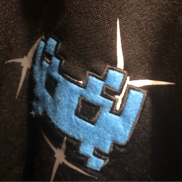 2008 Space Invaders Embroidered Jacket - 760 $80 or $75 w/offer - Picture 5 of 7